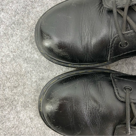 Dr. Martens Delaney Junior Size 5 Lace Up Black Leather Combat Ankle Boot - Picture 15 of 15